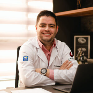 Hematologista em Passo Fundo, conheça a história do Dr. William Scheffer Chaves, sua formação, trajetória na medicina e atuação na área da hematologia.